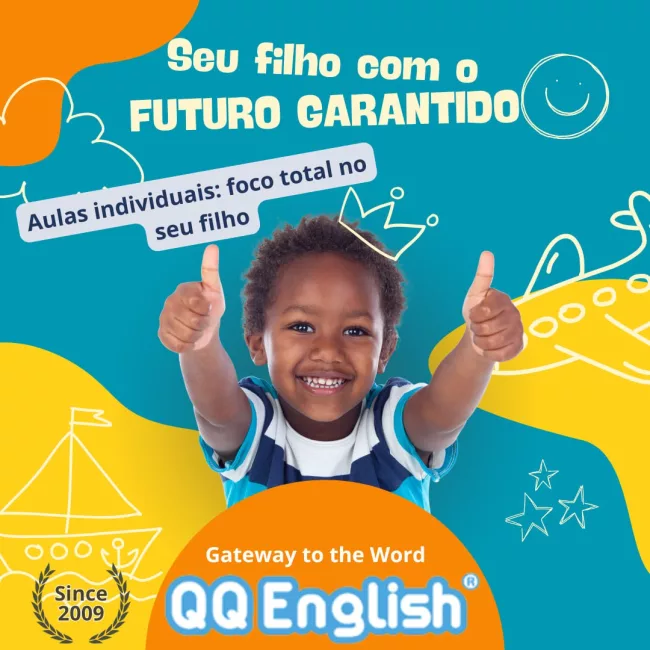 Criança aprendendo inglês online com professor TESOL na QQEnglish